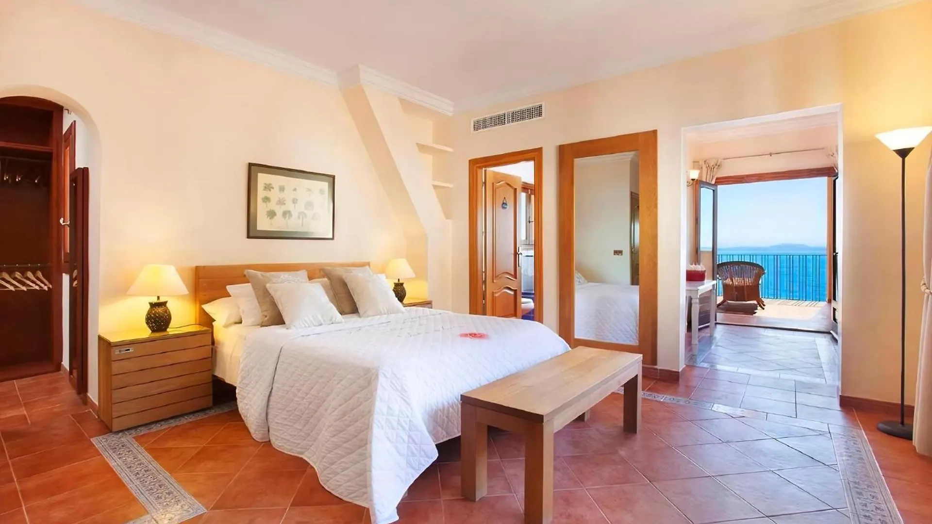 Spektakulaere Sea Front Villa Cala Vinas  Spain