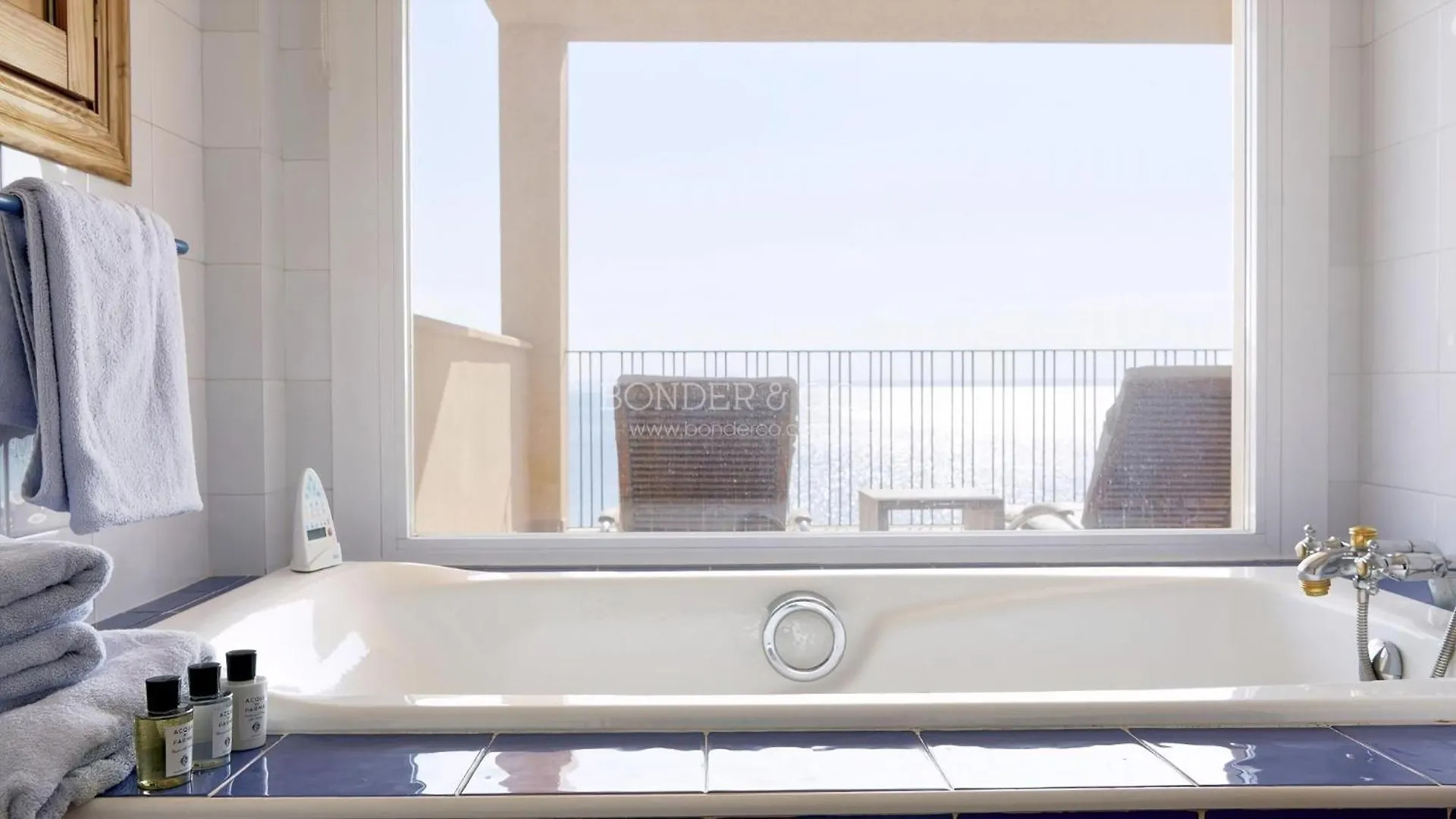 Holiday home Spektakulaere Sea Front Villa Cala Vinas